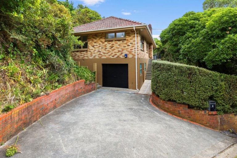 Photo of property in 6 Travers Street, Vogeltown, Wellington, 6021