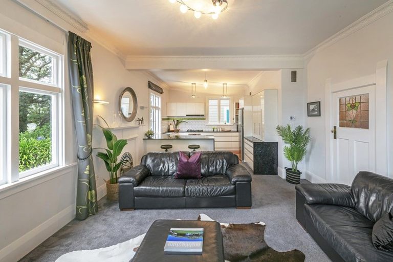 Photo of property in 103 Upland Road, Kelburn, Wellington, 6012