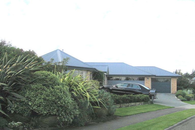 Photo of property in 2 Holdsworth Drive, Otamatea, Whanganui, 4500