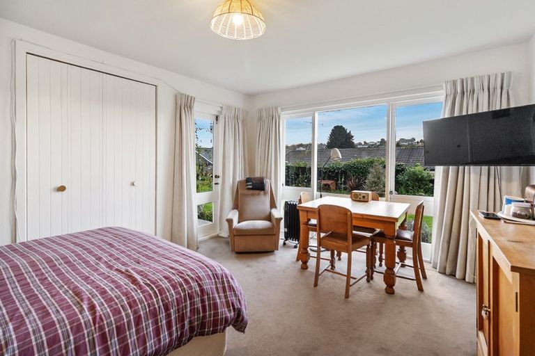 Photo of property in 82 Douglas Street, Highfield, Timaru, 7910