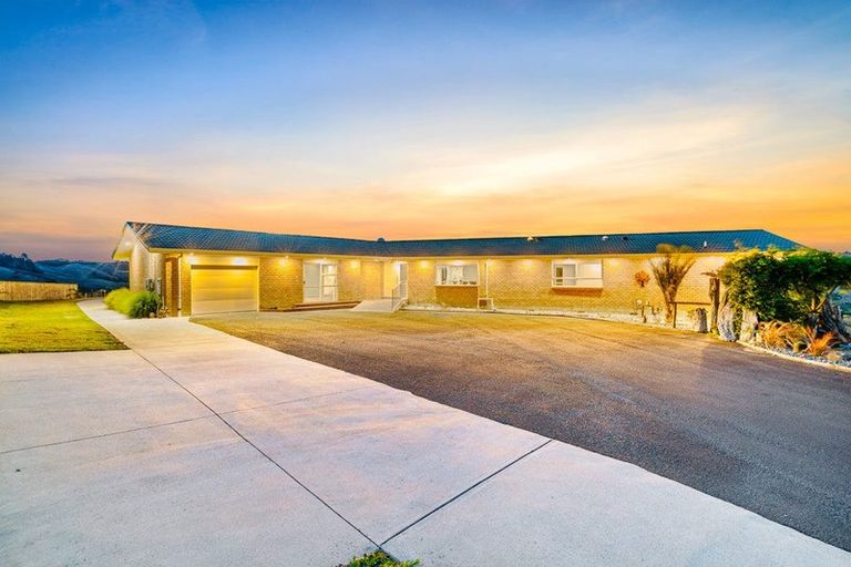 Photo of property in 14 Noble Lane, Pokeno, 2402