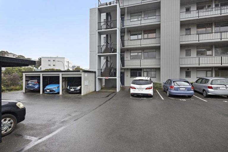 Photo of property in Manston Apartments, 1d/145 Ohiro Road, Brooklyn, Wellington, 6021