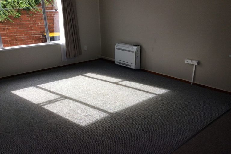 Photo of property in 17a Wynyard Street, South Dunedin, Dunedin, 9012