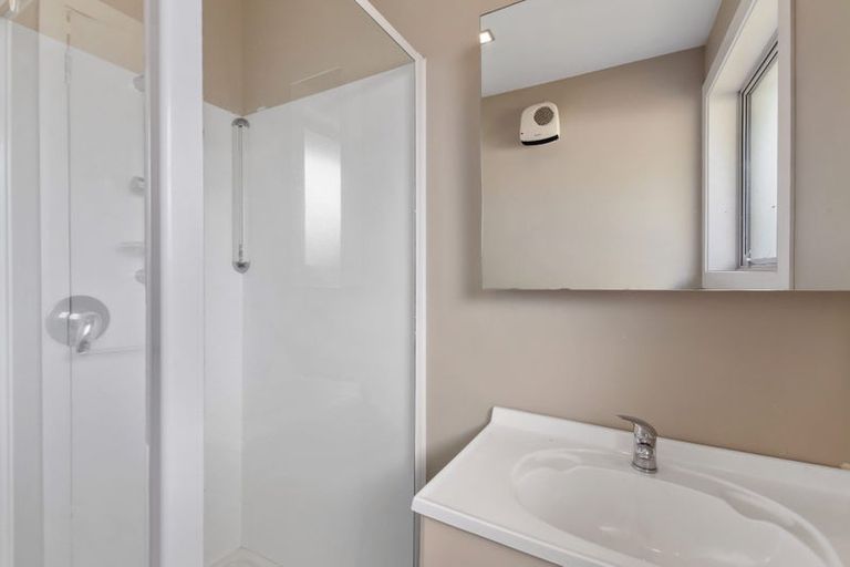 Photo of property in 15 Ebony Street, Bishopdale, Christchurch, 8053