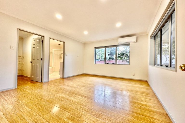 Photo of property in 47 Ransom Smyth Drive, Goodwood Heights, Auckland, 2105