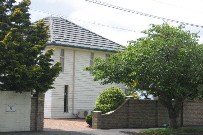 Photo of property in 70 Isleworth Road, Bishopdale, Christchurch, 8053