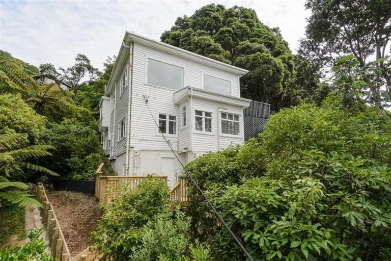Photo of property in 27 Sar Street, Wadestown, Wellington, 6012