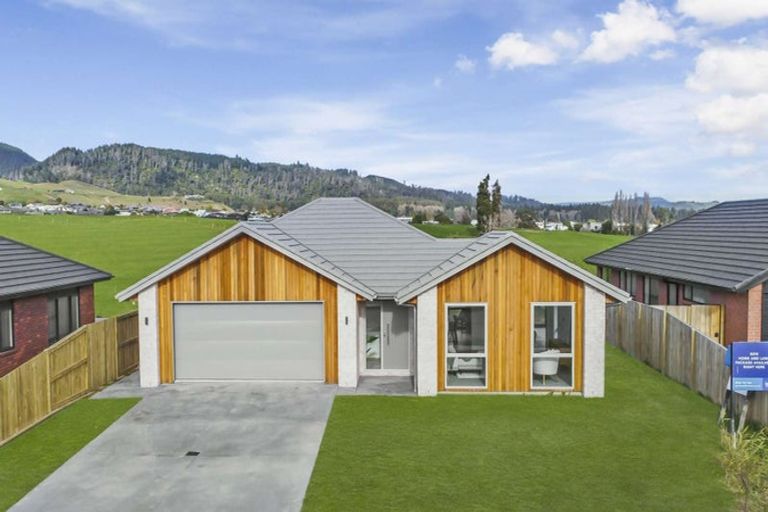 Photo of property in 16 Tarata Place, Owhata, Rotorua, 3010