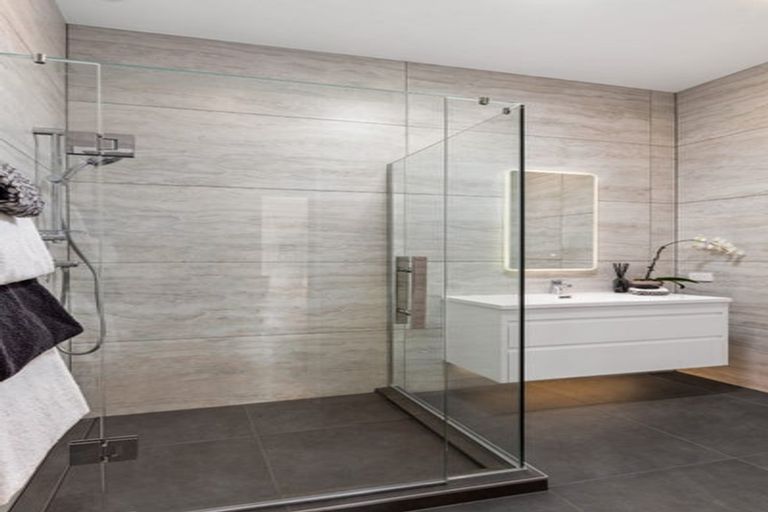 Photo of property in 340 Paremoremo Road, Paremoremo, Auckland, 0632