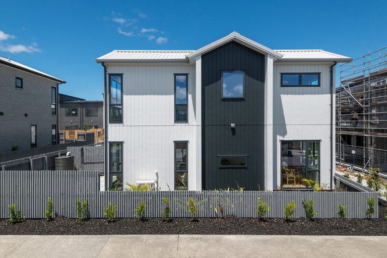 Photo of property in 1/17 Samuel Marsden Place, Whenuapai, Auckland, 0618