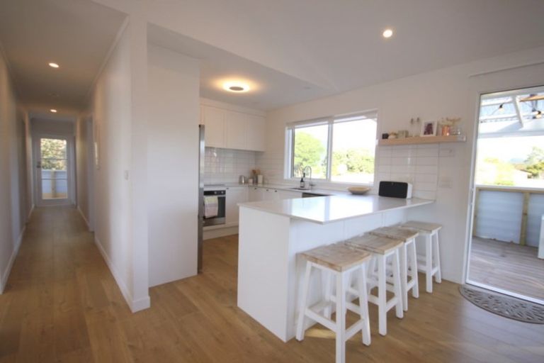 Photo of property in 5 Bell Road, Pauanui, Hikuai, 3579