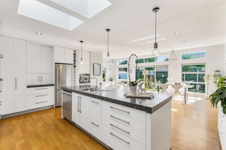 Photo of property in 29 Kahira Crescent, Papamoa Beach, Papamoa, 3118