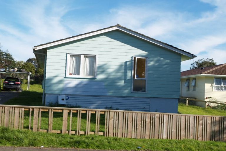 Photo of property in 14 Penderford Place, Mangere East, Auckland, 2024