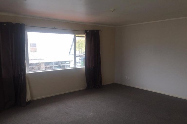Photo of property in 8a Russell Street, Feilding, 4702