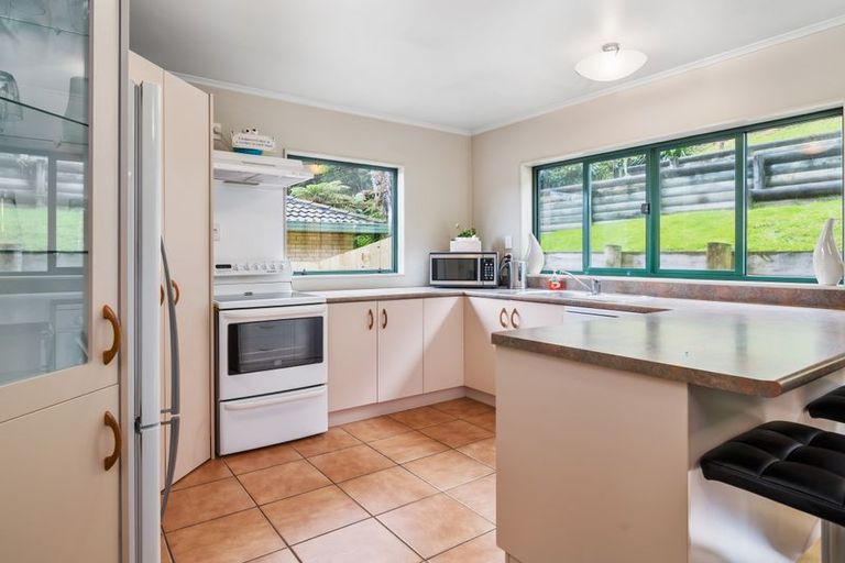 Photo of property in 60 Aquarius Drive, Kawaha Point, Rotorua, 3010