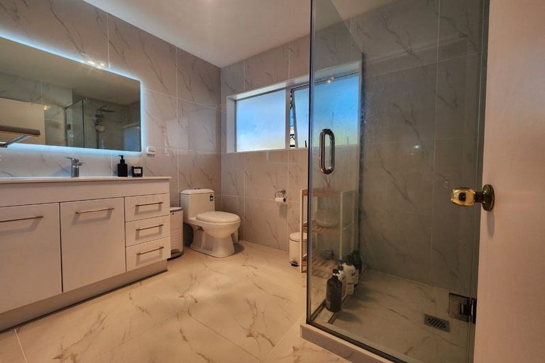 Photo of property in 2/8 Mangarata Avenue, Papatoetoe, Auckland, 2025