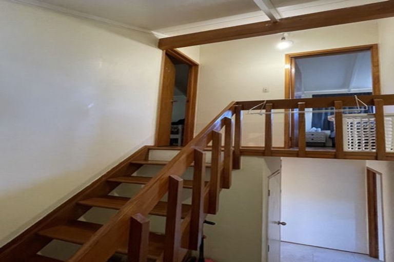 Photo of property in 6 Gloaming Place, Conifer Grove, Takanini, 2112