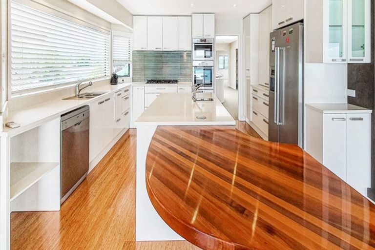 Photo of property in 84 Clovelly Road, Bucklands Beach, Auckland, 2012