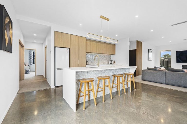 Photo of property in 9a Desmond Place, Bell Block, New Plymouth, 4312