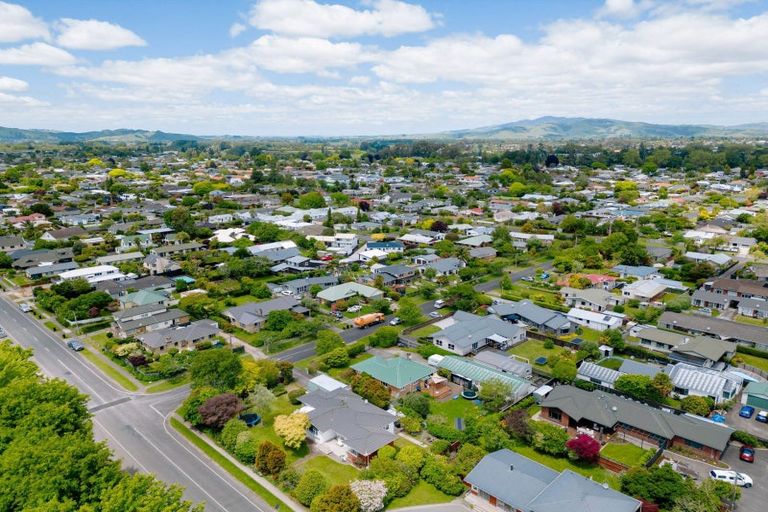 Photo of property in 75 Taylor Street, Cambridge, 3434