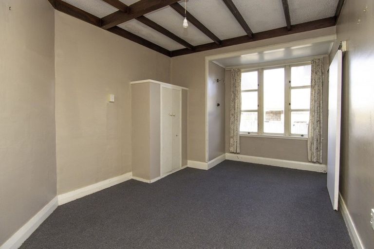 Photo of property in 64 Lyndhurst Street, Takaro, Palmerston North, 4412