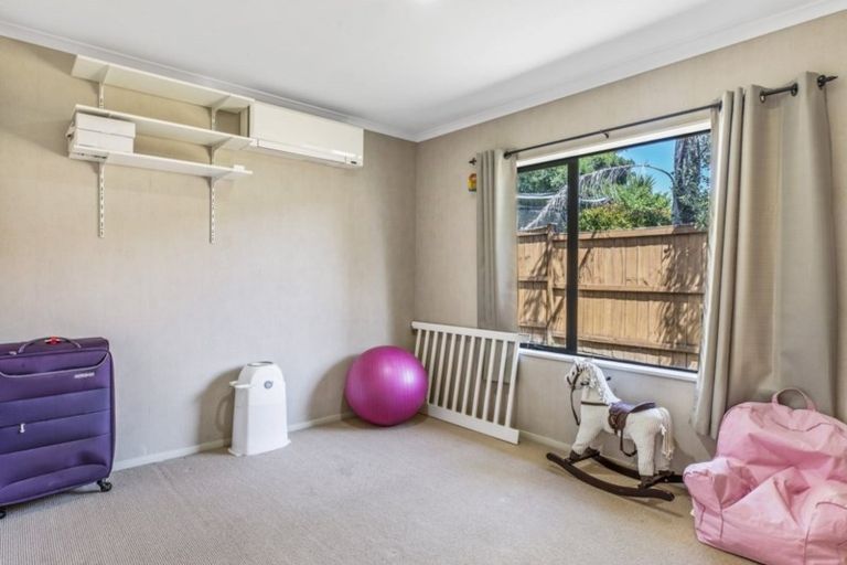 Photo of property in 202 Wattle Farm Road, Wattle Downs, Auckland, 2103