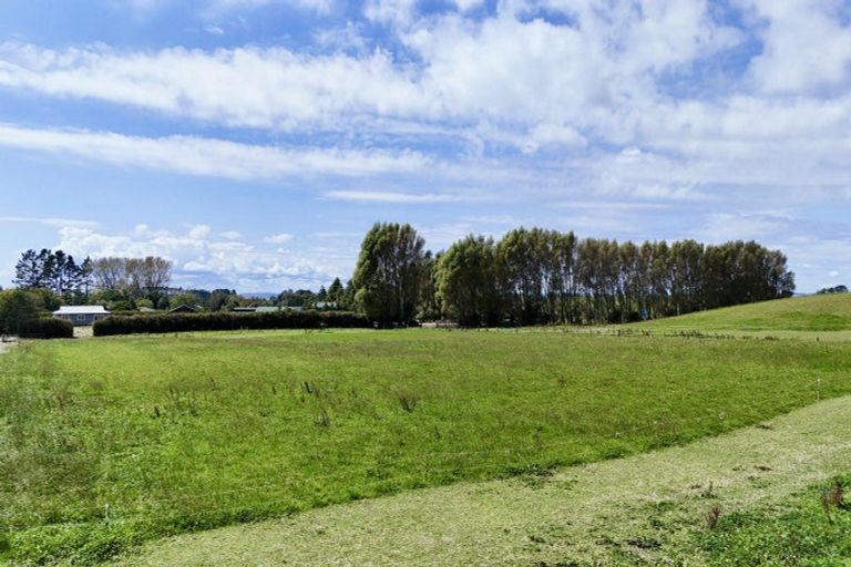 Photo of property in 114 Dudley Road Upper, Inglewood, 4386