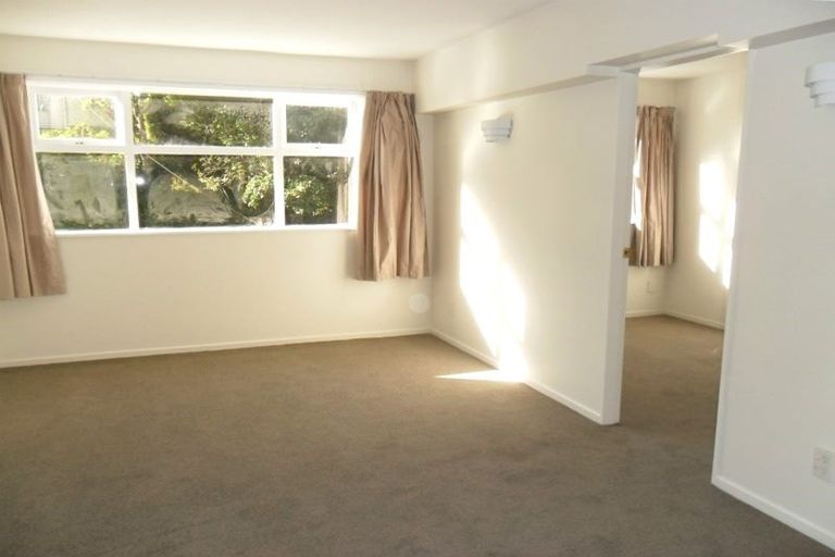 Photo of property in Parkland Flats, 11/51 Adams Terrace, Kelburn, Wellington, 6021