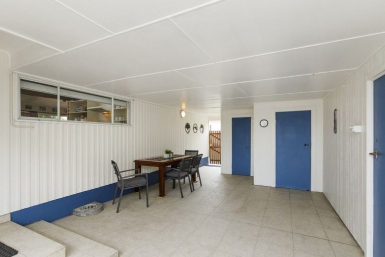 Photo of property in 8 Sicely Street, Marton, 4710