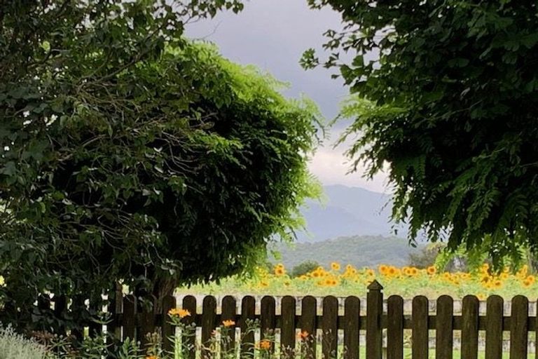 Photo of property in 366 Abel Tasman Drive, Motupipi, Takaka, 7183