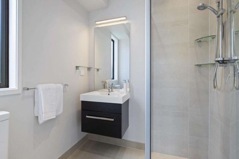 Photo of property in 5 O Ruamano Crescent, Pukekohe, 2120