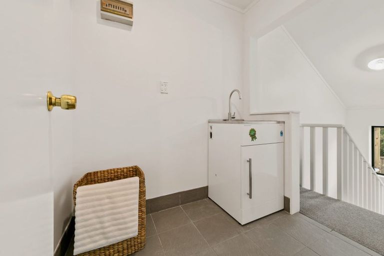 Photo of property in 45 Vintage Drive, Henderson, Auckland, 0612