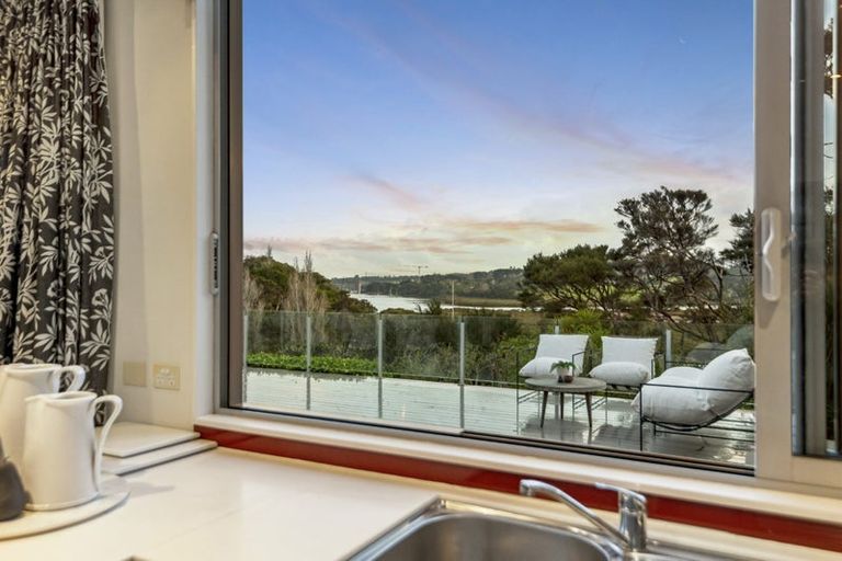 Photo of property in 26 Matheson Road, Red Beach, 0932