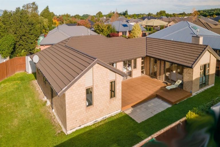 Photo of property in 14 Globe Bay Drive, Templeton, Christchurch, 8042