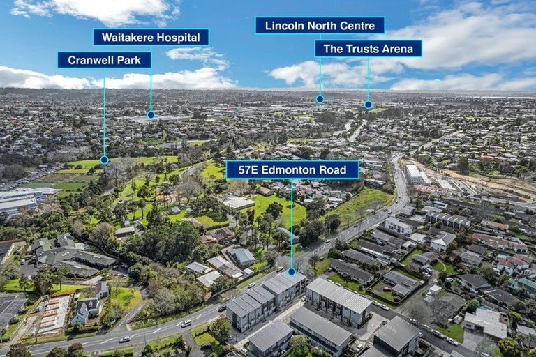 Photo of property in 57e Edmonton Road, Henderson, Auckland, 0612