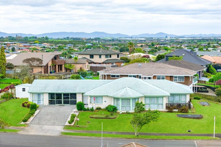 Photo of property in 2 Lochinver Drive, Nawton, Hamilton, 3200