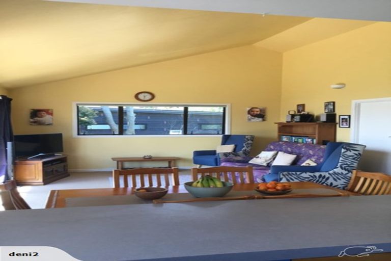 Photo of property in 10 Reotahi Road, Whangarei Heads, Whangarei, 0174