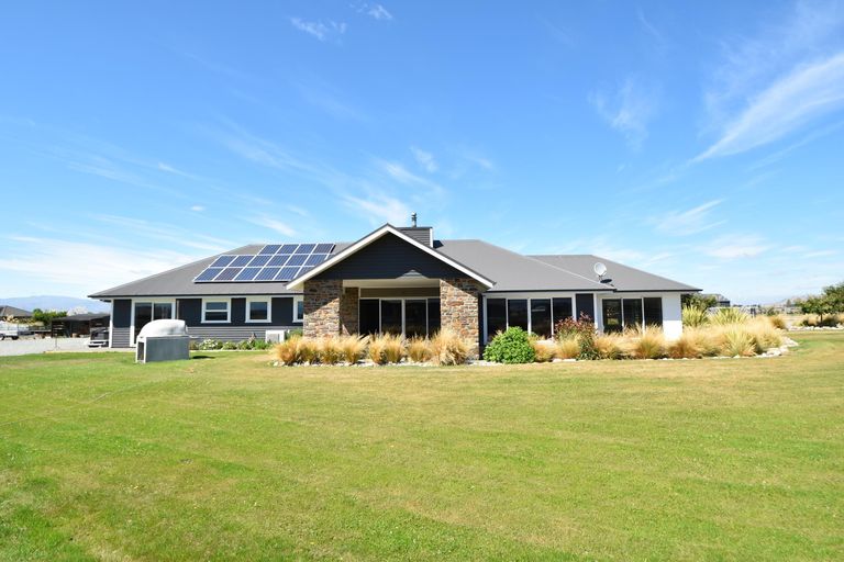 Photo of property in 5 Homestead Avenue, Twizel, 7999