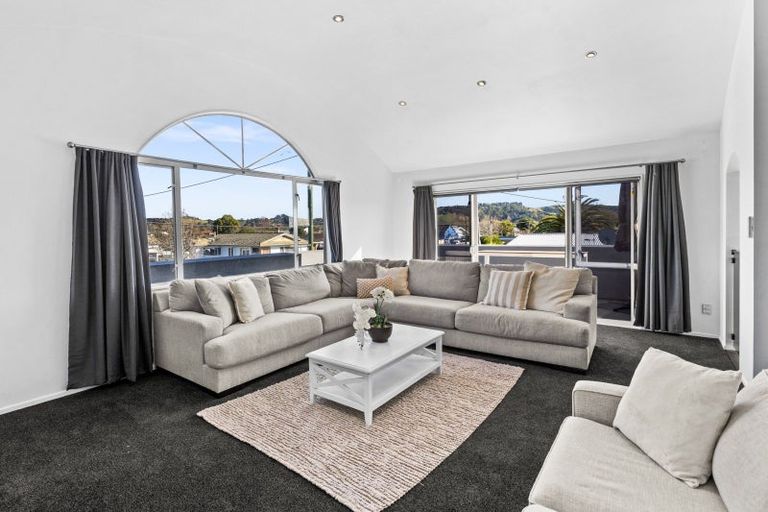 Photo of property in 9a Avenue Road, Greenmeadows, Napier, 4112