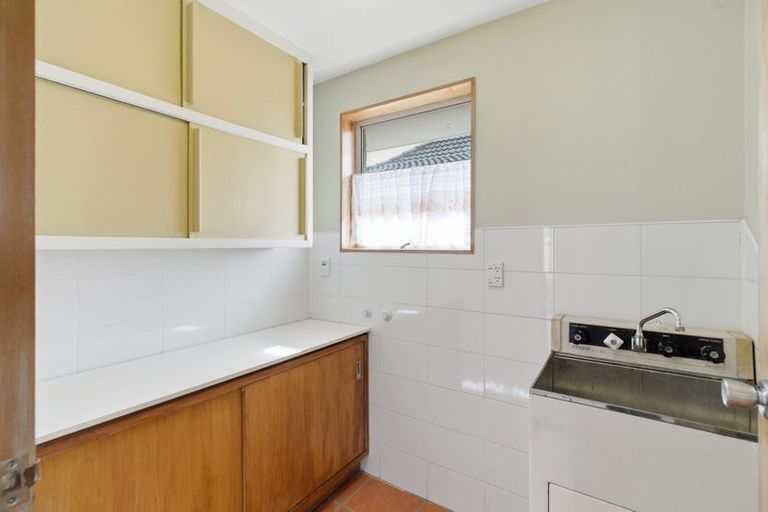 Photo of property in 1/87 Denise Crescent, Hornby, Christchurch, 8042