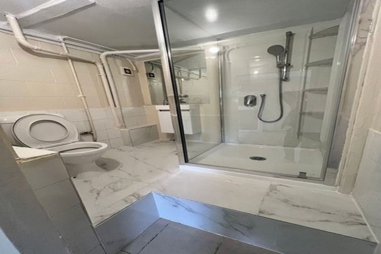 Photo of property in 38 Lanigan Street, Birkdale, Auckland, 0626