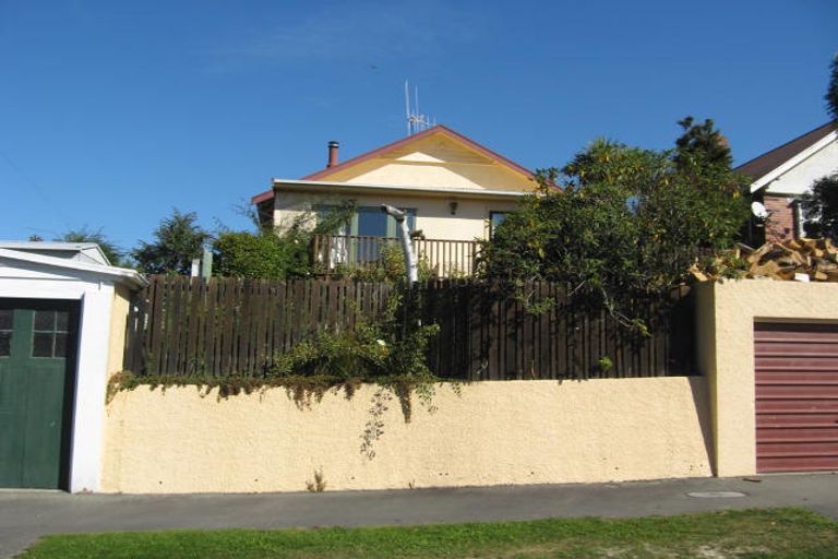 Photo of property in 2 Hertnon Street, West End, Timaru, 7910