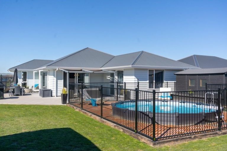 Photo of property in 21 Stoneleigh Drive, Solway, Masterton, 5810