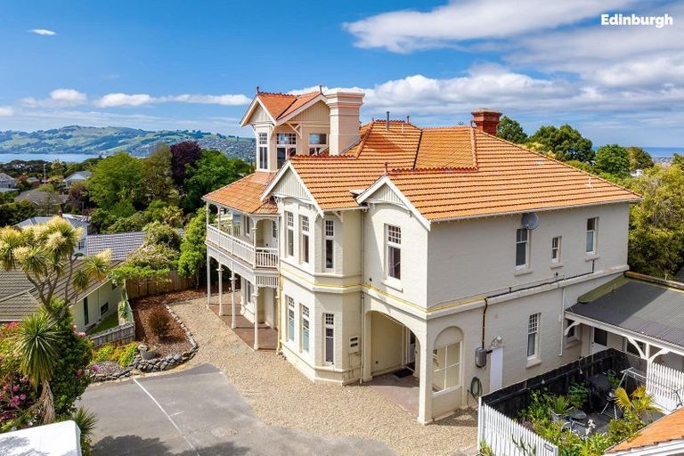 Photo of property in Claremont House, 24 Melrose Street, Roslyn, Dunedin, 9010