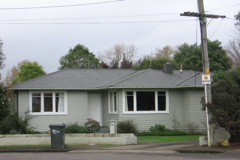 Photo of property in 6 Firth Place, Awapuni, Palmerston North, 4412