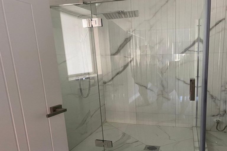 Photo of property in 18 Matahae Drive, Flat Bush, Auckland, 2019