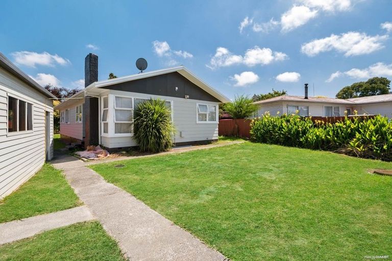Photo of property in 25 President Avenue, Papakura, 2110