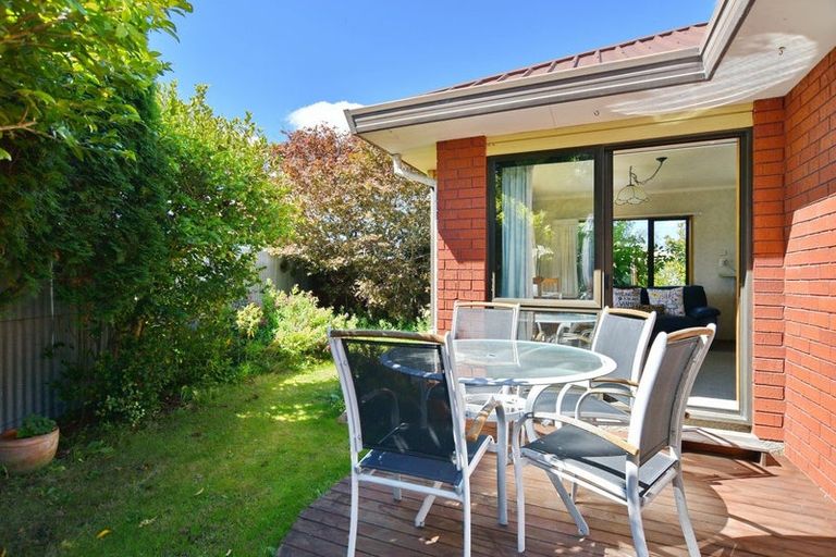 Photo of property in 2 Mayo Place, Belfast, Christchurch, 8051