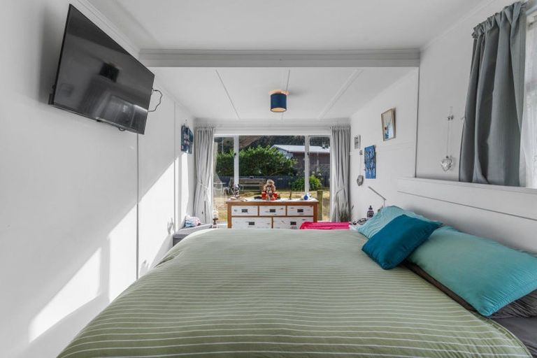 Photo of property in 940 Harington Point Road, Harington Point, Dunedin, 9077