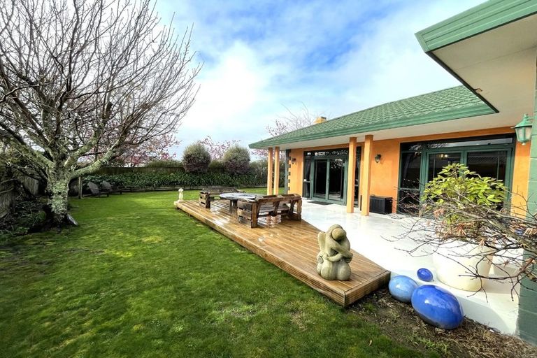 Photo of property in 13 Kingsgate Row, Havelock North, 4130